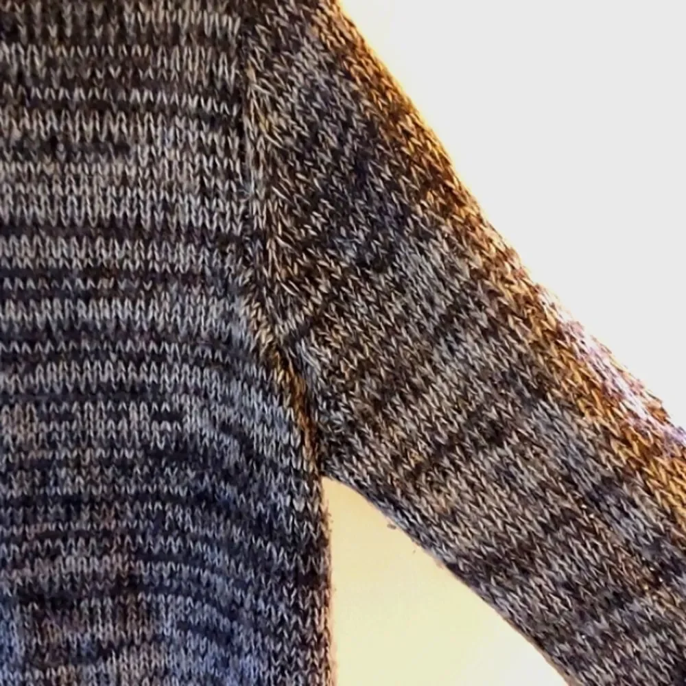 Fringe Sweater - Picture 5 of 9